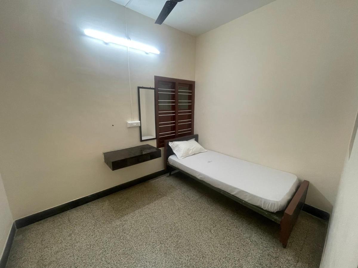 Sj Grand Hotell Coimbatore Eksteriør bilde